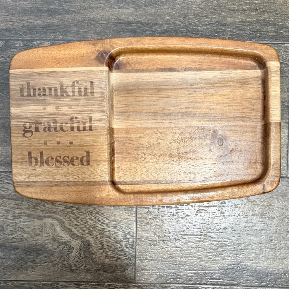 Pampered Chef Wooden Serving Board - Brown